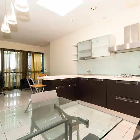 Stylish Terrace Flat Alps & Superga View